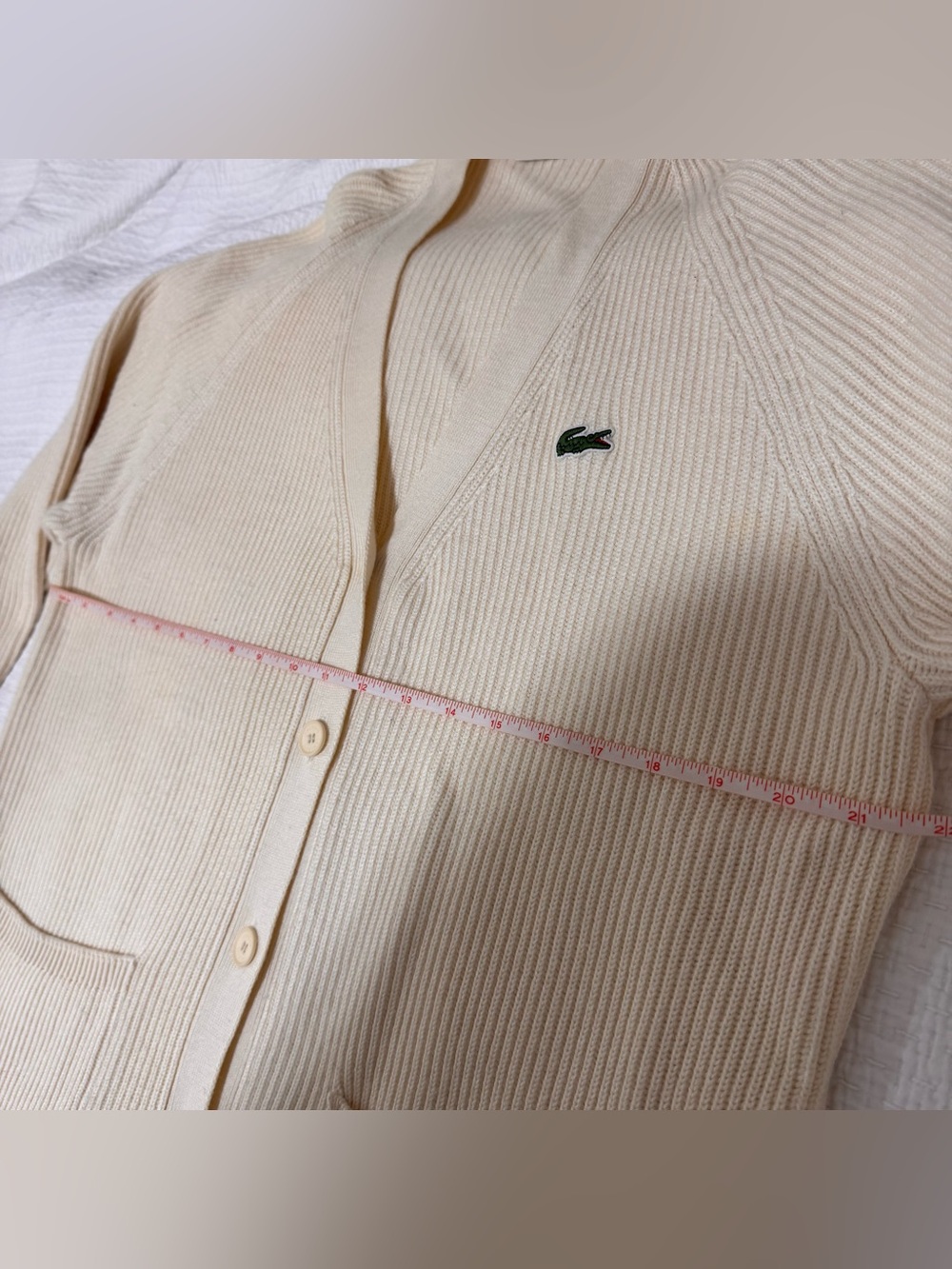 Lacoste Cream Ribbed V-Neck Cardigan,size M, oversized - Picture 7 of 9